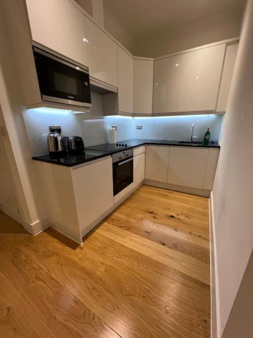 Cozy Modern Apartment In Croydon Central 外观 照片